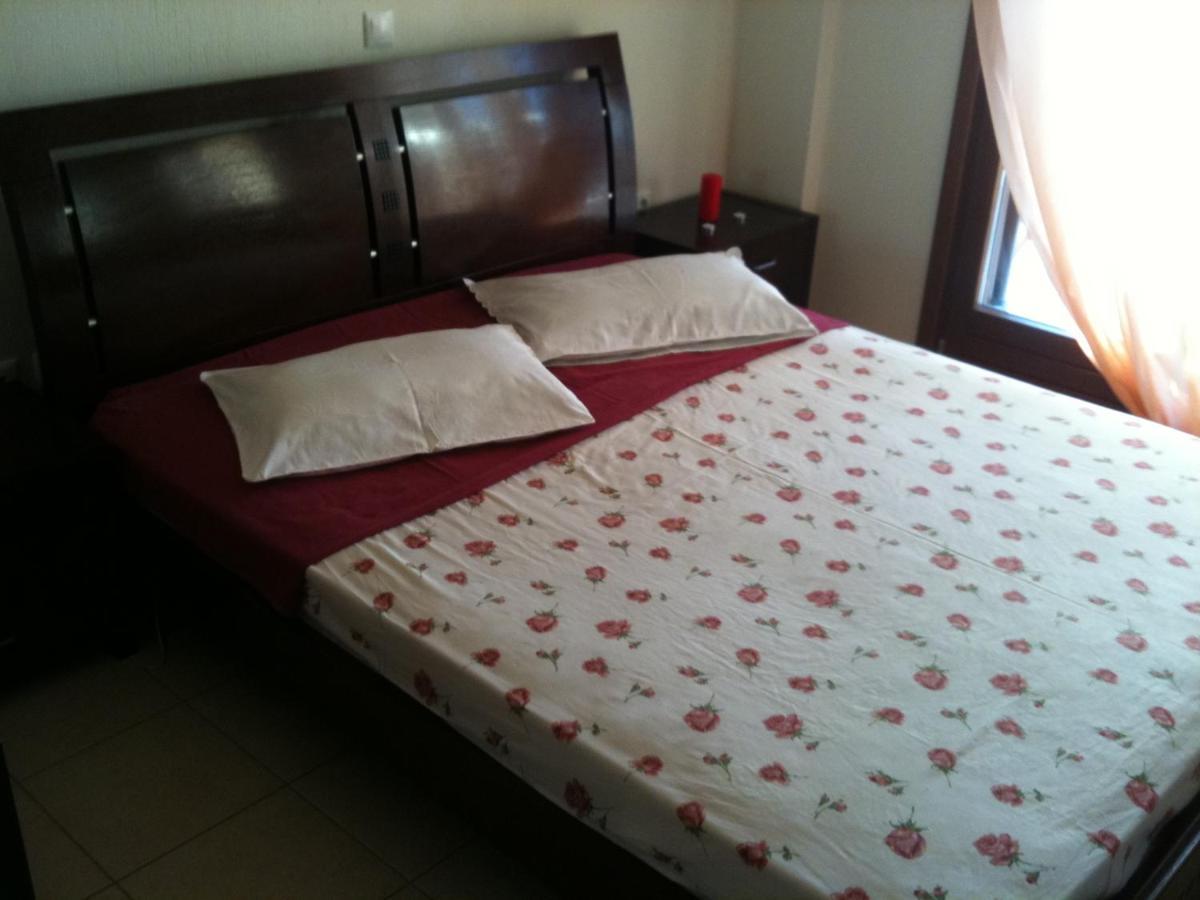 Μεζονετα Apartment เนอาโรดา ภายนอก รูปภาพ