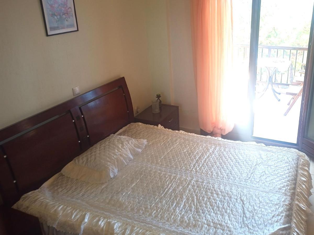 Μεζονετα Apartment เนอาโรดา ภายนอก รูปภาพ