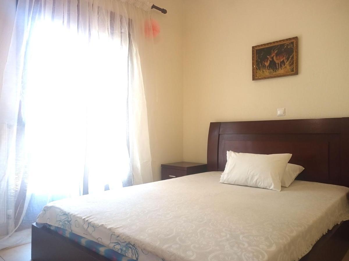 Μεζονετα Apartment เนอาโรดา ภายนอก รูปภาพ